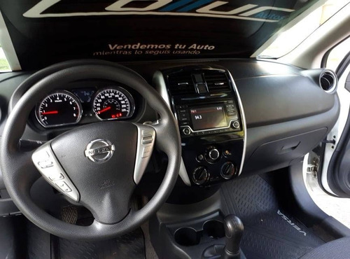 Nissan Versa Advance 1.6 2016