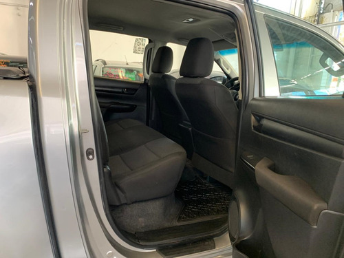 Toyota Hilux 2.8 NARROW 4X4 CD 16V DIESEL 4P MANUAL