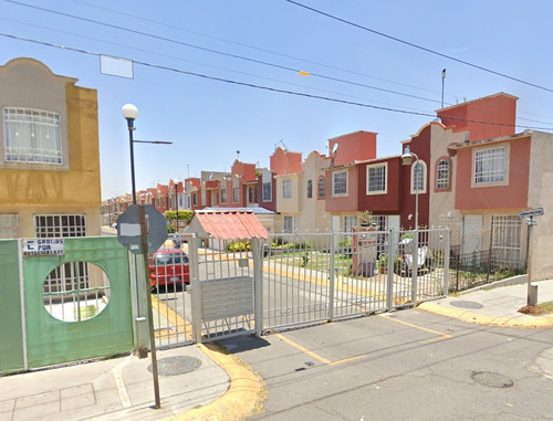 Casa En Venta Cto 13 Av. Simon Bolivar no 39 Las Americas Ecatepec / Recuperación Bancaria Laab2