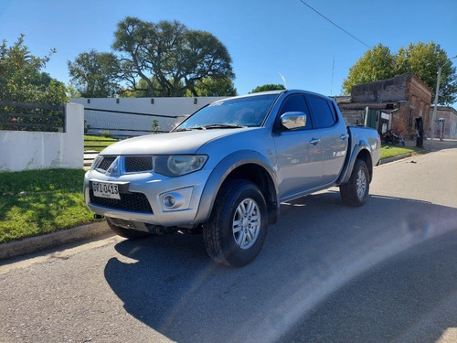 Mitsubishi L200 2014 2.5 Cd 4wd High-power Di-d 178cv Mt