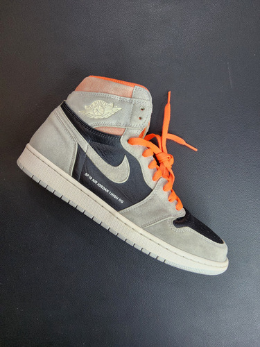 Tenis Nike Air Jordan 1 Hi Og Neutral Grey Hyper Crimson (Usado)