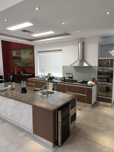 Inmobilia Group Vende Moderna Casa En Colinas De Guataparo