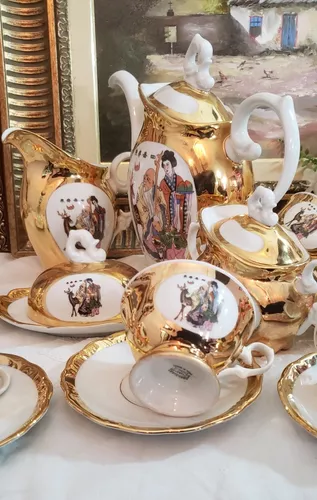 Antigo Jogo De Chá E Café, Porcelana Schmidt Floral Com Ouro