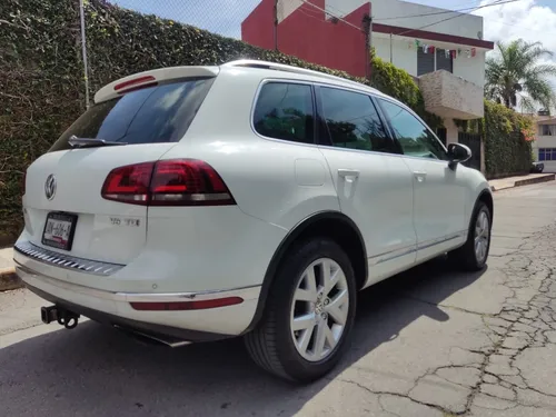 Volkswagen Touareg 3.0 At