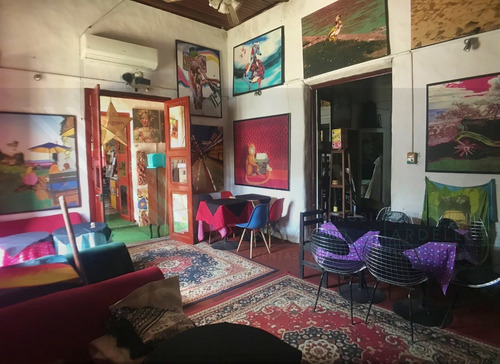 Local Comercial En Pleno Barrio Histórico