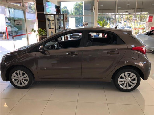 Imagem 4 de 12 de Hyundai Hb20 1.0 Comfort Plus 12v