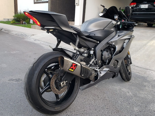 Yamaha R6 2018