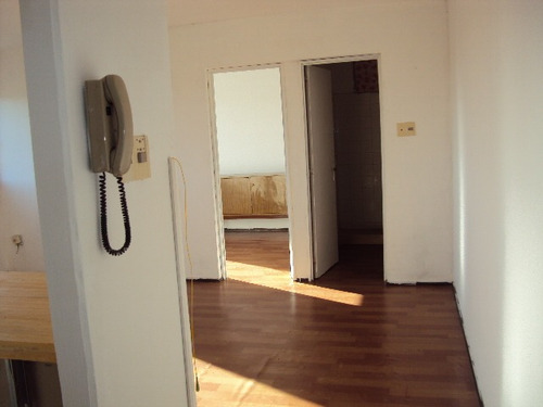 Alquiler De Apartamento Luminoso !
