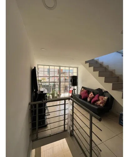 Ganga-casa De 4niveles Barrio Trinidad (mls 256937)