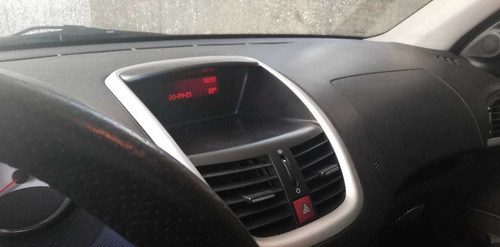 Peugeot 207 2011 1.6 Xt