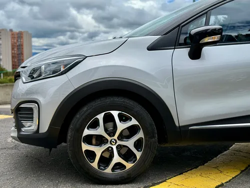 Renault Captur 2.0 Intens Automática