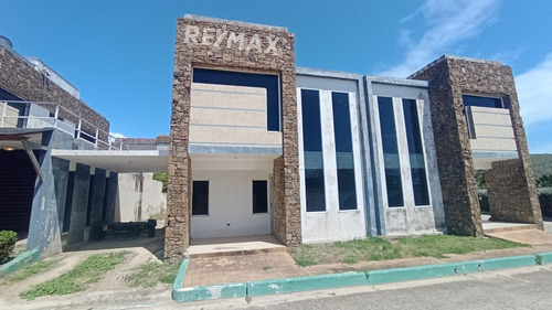Imagen 4 de 20 de Town House En Urb. Sol Del Este, Pampatar