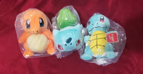 Peluche Pokemon Go Videojuego Violeta Charmander Squirtle