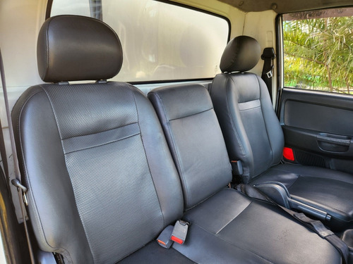 Kia Bongo 2.5 Std 4x2 Rs Turbo S/ Carroceria 2p