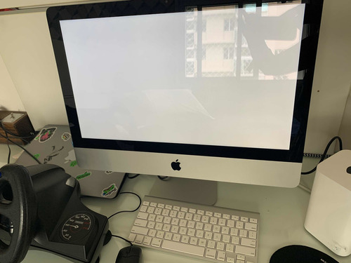 iMac 25.1- Inch, Mid 2011