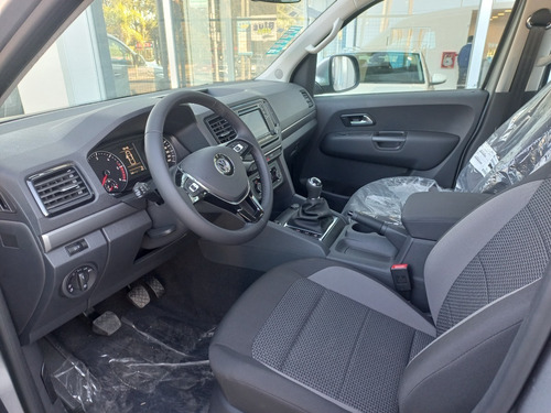 Imagen 8 de 16 de Volksawagen Amarok Confortline 4x2 Mt 180 Cv #cin