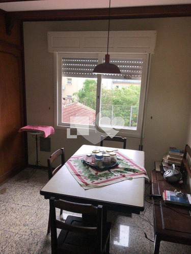 Imagem 23 de 30 de Vende Casa 6 Dormitórios, Suíte, Churrasqueira, 3 Vagas No Bairro Menino Deus - Reo452750