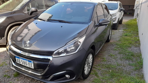 Peugeot 208 1.6 Allure