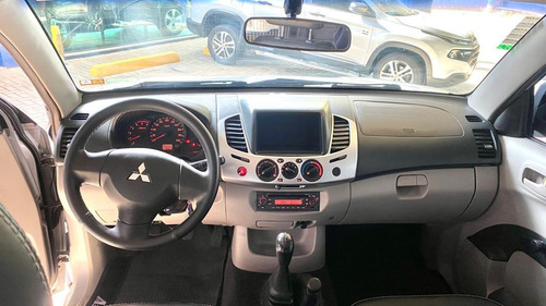 Imagem 8 de 11 de Mitsubishi L 200 Triton 3.2 16v Glx 4x4 Cabine Dupla Turbo D
