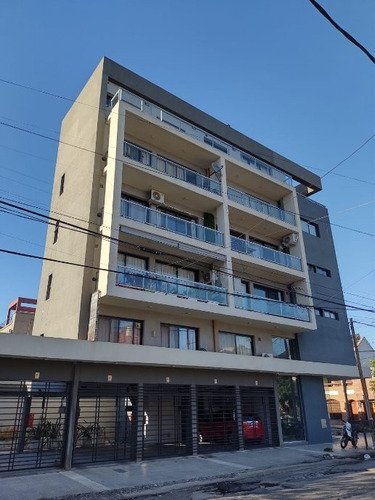Cochera En Venta En Lanus Este