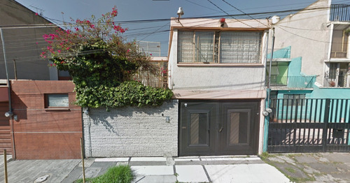 Casa En Venta En C. Playa Regatas, Col. Militar Marte, Iztacalco # Ajpd