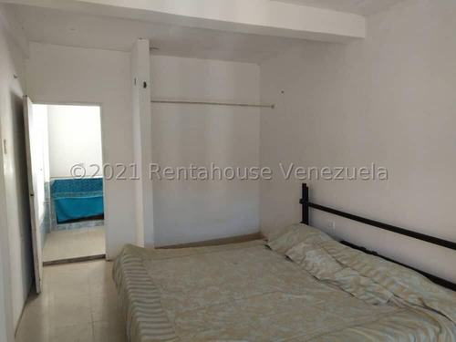 Imagen 8 de 25 de 22-13784 Oportunidad De Casa Quinta Hermosa En Venta Barrio Sucre Maracay #1