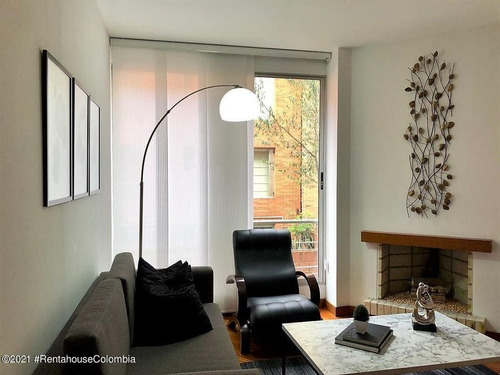 Imagen 2 de 14 de Apartamento En Chico Reservado Gfr: 22-894