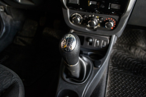 Imagen 4 de 21 de Renault Duster Oroch Dynamique Gnc 2016 Aa493
