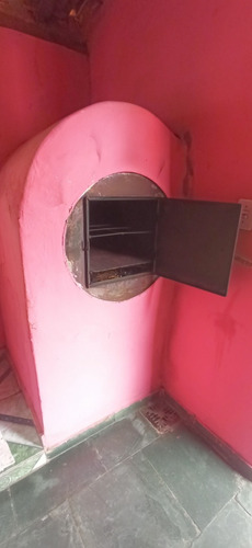 Sítio Com Mais De 20 Mil M2 E Pomar.