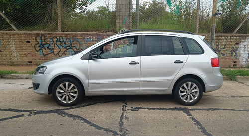 Volkswagen Suran 1.6 Trendline 11b