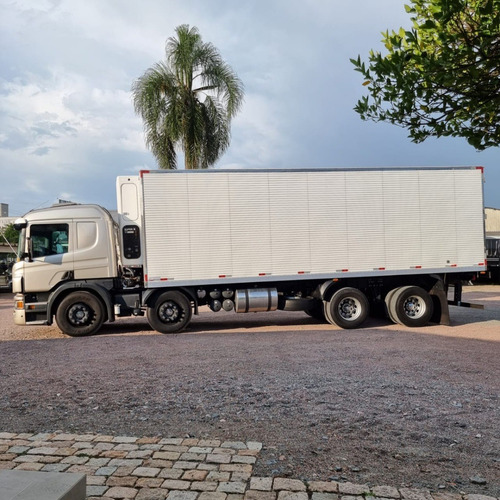 Imagem 4 de 15 de Caminhão 310 Bitruck 8x2 Scania P310 Baú Câmara Fria 2017