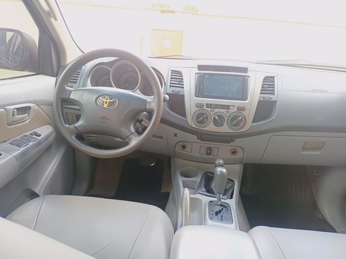 Toyota Hilux 3.0 Srv Cab. Dupla 4x4 Aut. 4p
