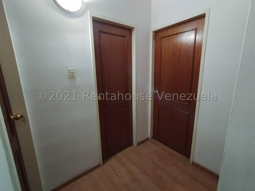 Maribel Morillo Vende Espectacula Y Amoblada Casa De 345m2 Ubicada En Villa Tabure Por La Ribereña Cabudare
