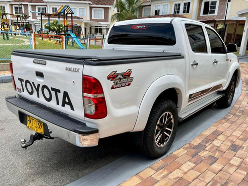 Toyota Hilux Diesel 2.5 Turbo 4x4 Mecánica Actualizada Lexus