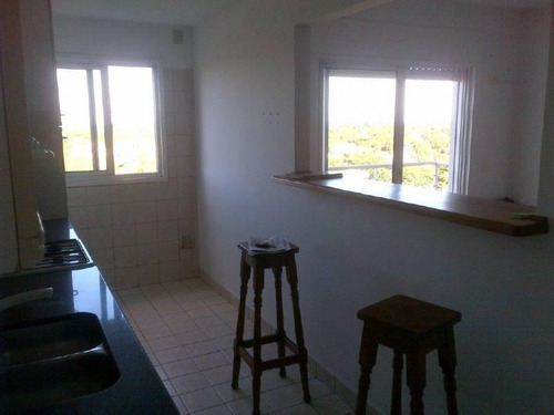 Imagen 4 de 8 de Depto 2 Dormitorios Con Vista Al Rio A Mts Estacion Mitre Beccar