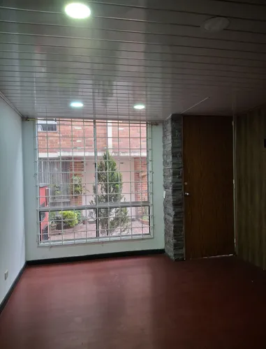 Casa 3 Niveles, Conjunto Cerrado