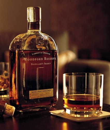 Imagen 2 de 8 de Whisky Woodford Reserve Kentucky 1000ml Bourbon