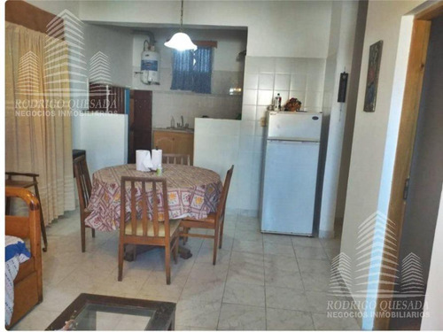 Casa Mas Departamento De Dos Ambientes En Un Hermoso Barrio Residencial De Mar De Ajo!!