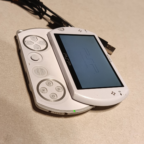 Psp Go Consola Sony Playstation Portátil Go Blanca Blanco (Usado)