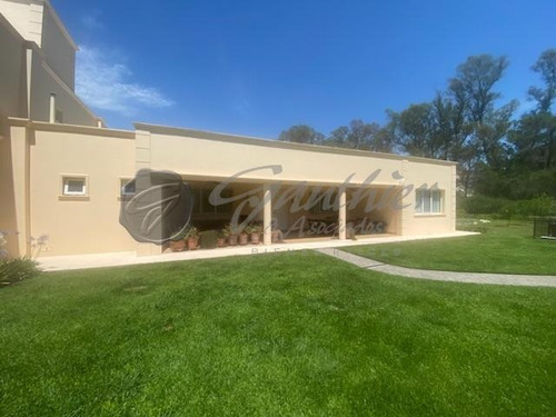 Casa En Venta La Reserva Cardales Doble Terreno Lujo Y Elegancia Imperdible