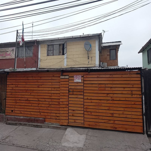 Imagen 1 de 10 de Casa En Venta De 4 Dorm. En Puente Alto