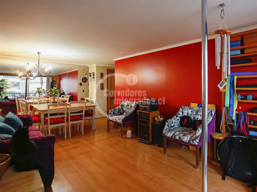 Departamento En Venta De 4 Dorm. En Vitacura