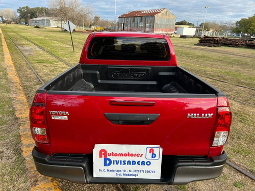 Imagen 11 de 11 de Toyota Hilux D/c 4x4 Dx Pack 2.4 Tdi 2019 Con 74.000 Km