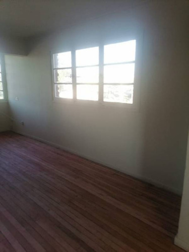 Amplia Casa En Av. Las Dalias Maipu