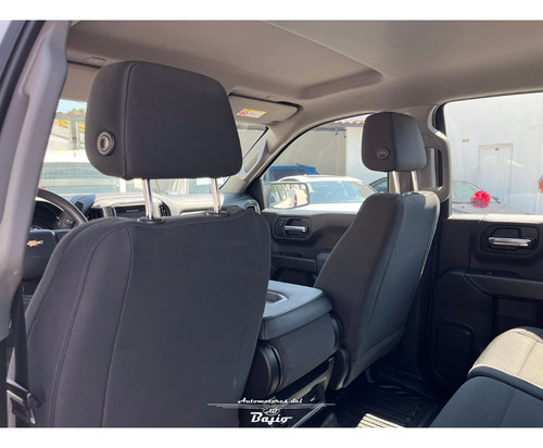 Chevrolet Silverado wt doble cabina 4.3