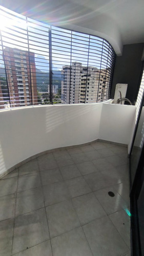 Alquiler Apartamento En El Bosque, Residencias Vista Al Bosque, Valencia. Amoblado. Lm.p
