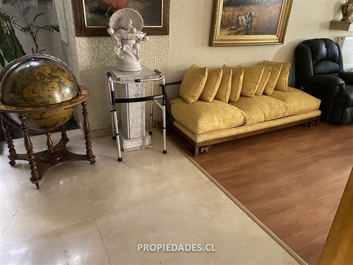 Casa En Venta De 5 Dorm. En Lo Barnechea