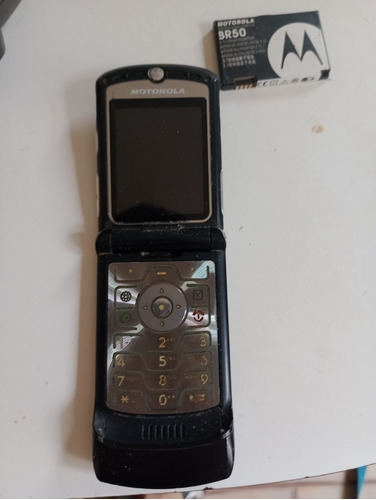 Imagen 4 de 4 de Celular Motorola V3 Funciona Perfecto Hay Que Compra Bateria