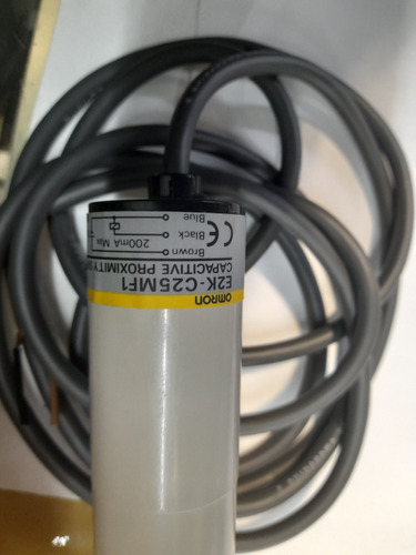 Interruptor De Proximidad  Omron E2k-c25mf1