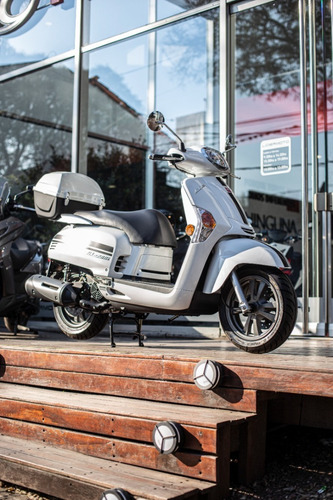 Imagen 7 de 25 de Kymco Like 200 Lidermoto Martínez Scooters
